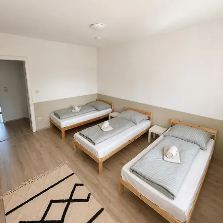 Апартаменты Emas 10, Mit 2 Schlafzimmern, 5 Betten, Terrasse, Wlan, Kueche, Tv